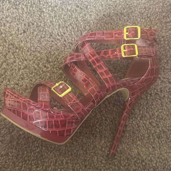 Fabulous Stiletto heels - Picture 6 of 6